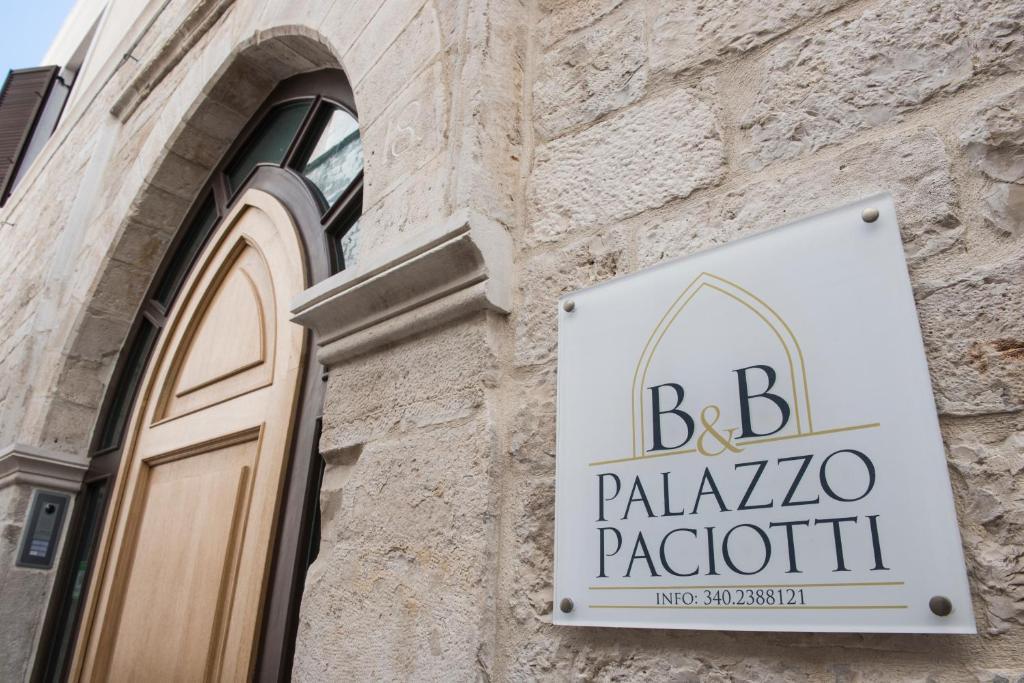 B&B Palazzo Paciotti Trani Ngoại thất bức ảnh